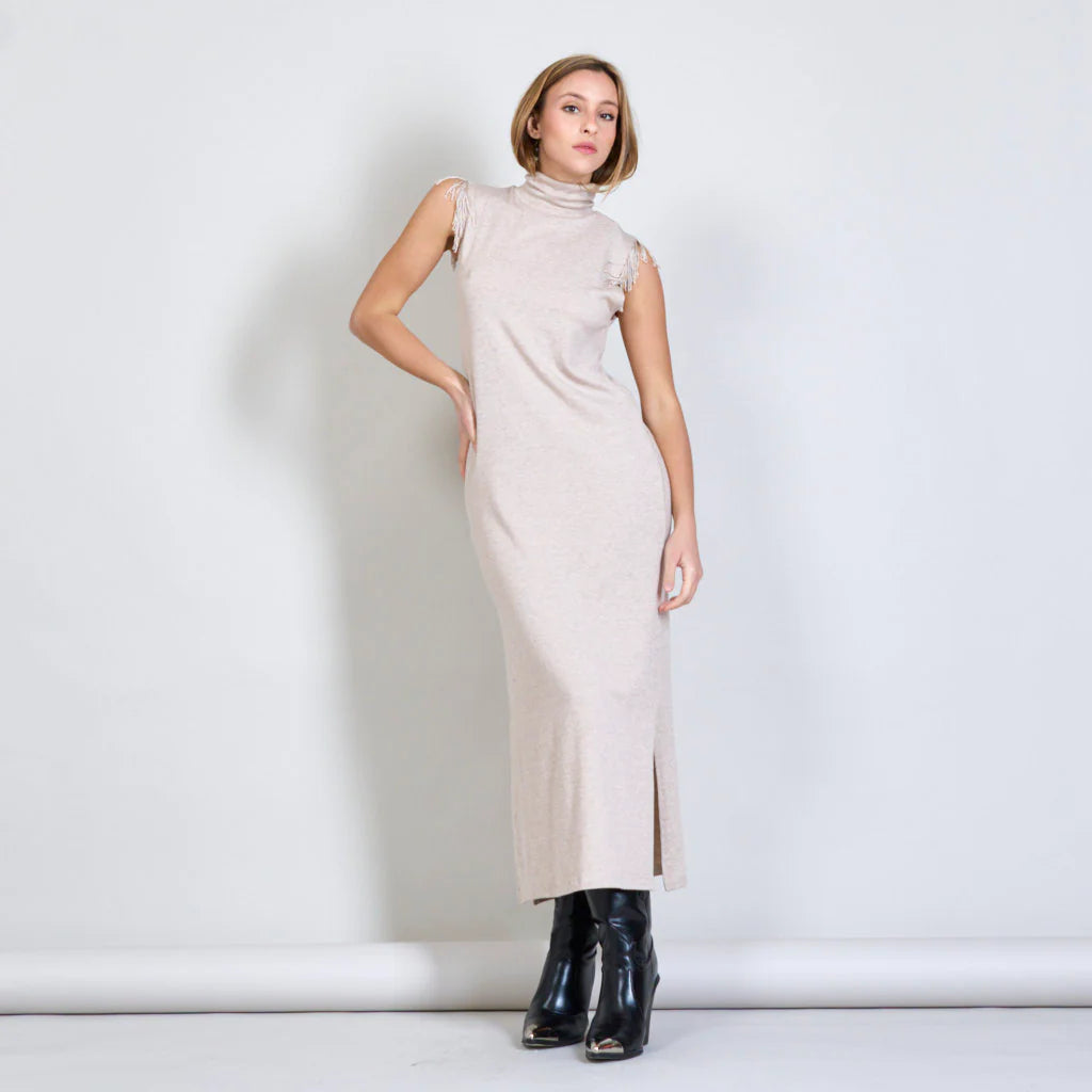 Sleeveless Dress With High SlitSleeveless Knit Dress (Beige)