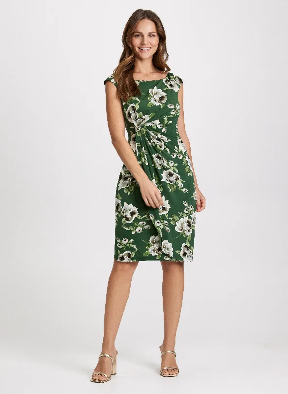 Sleeveless Dress With Polka DotsFitted Sleeveless Floral Dress