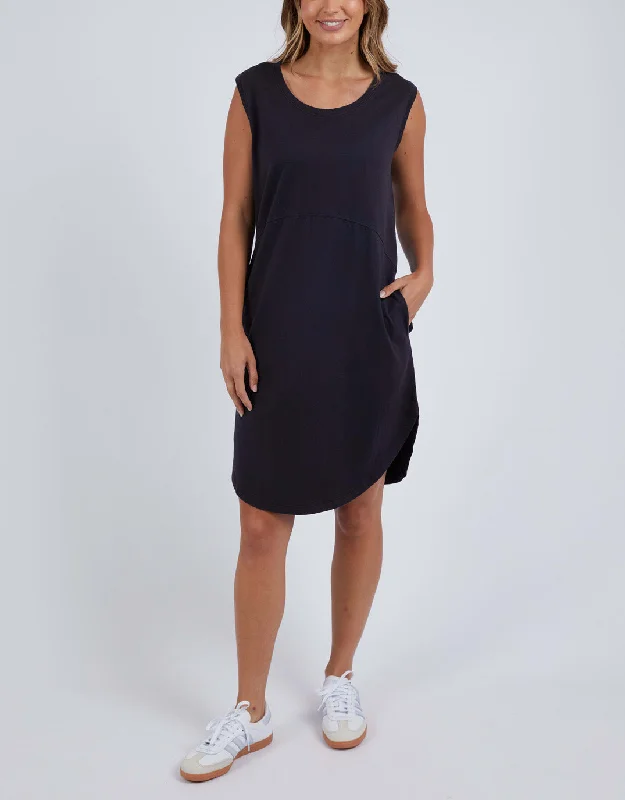 Sleeveless Dress In LaceBungalow Sleeveless Dress - Dark Sapphire