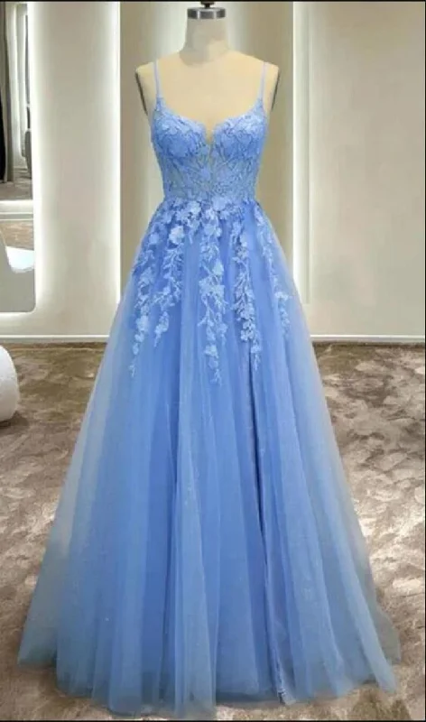 figure-flattering party dressesLight Blue Girls Formal Dress Prom Dress A line Long Party Dress For Girls  Y6812